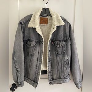 Levis Sherpa Trucker Jacket